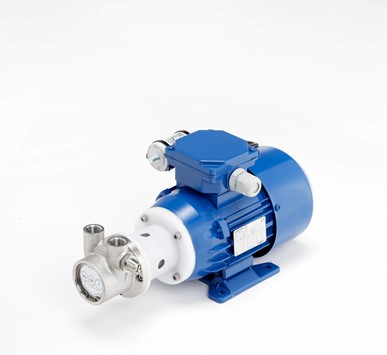 可适用于连续工作的单相或三相电机,IP55